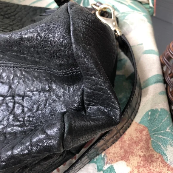 Givenchy Pandora EUC SOLD - Picture 6 of 14